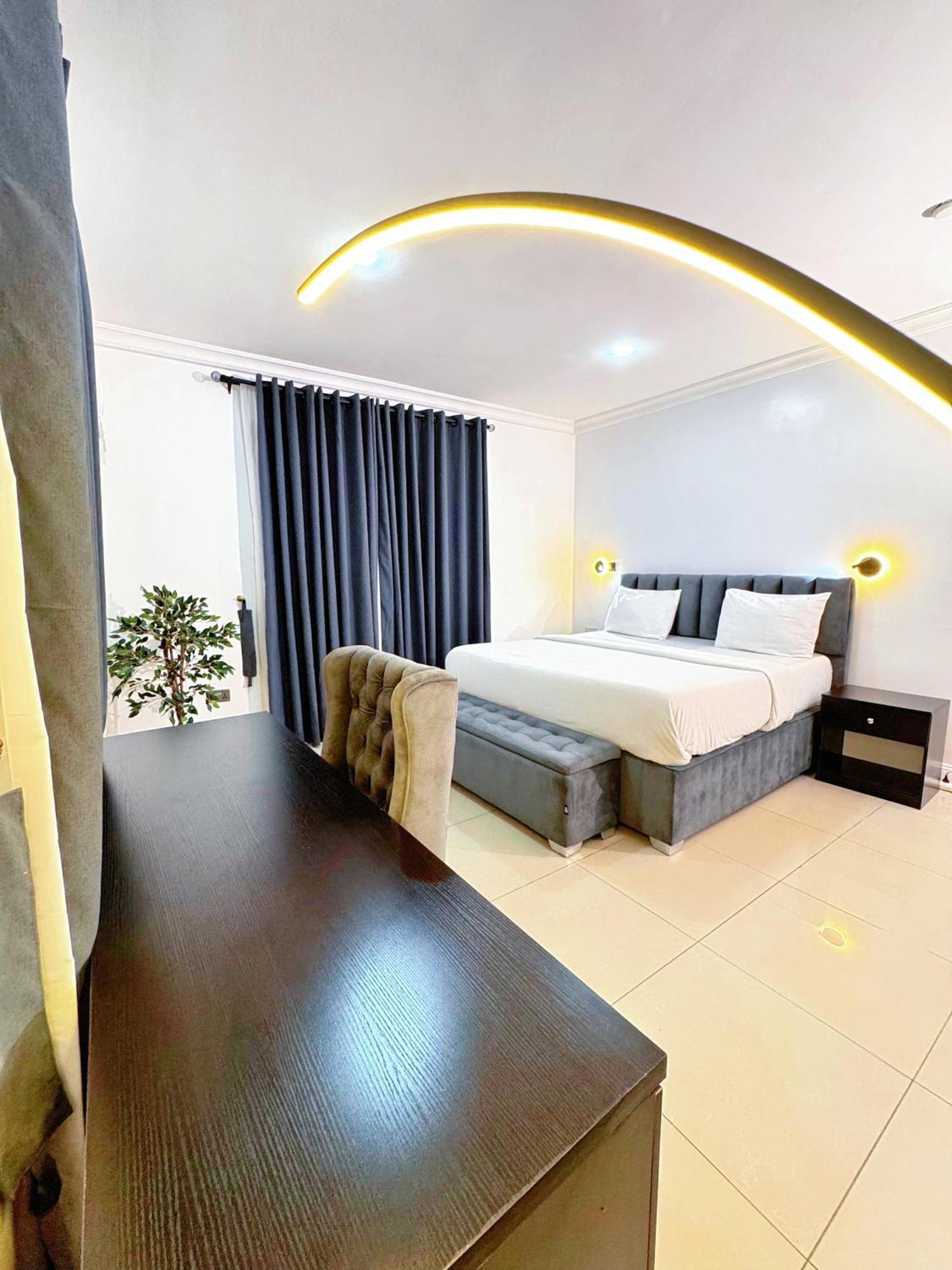 His Dulce Apartments Lagos Eksteriør bilde